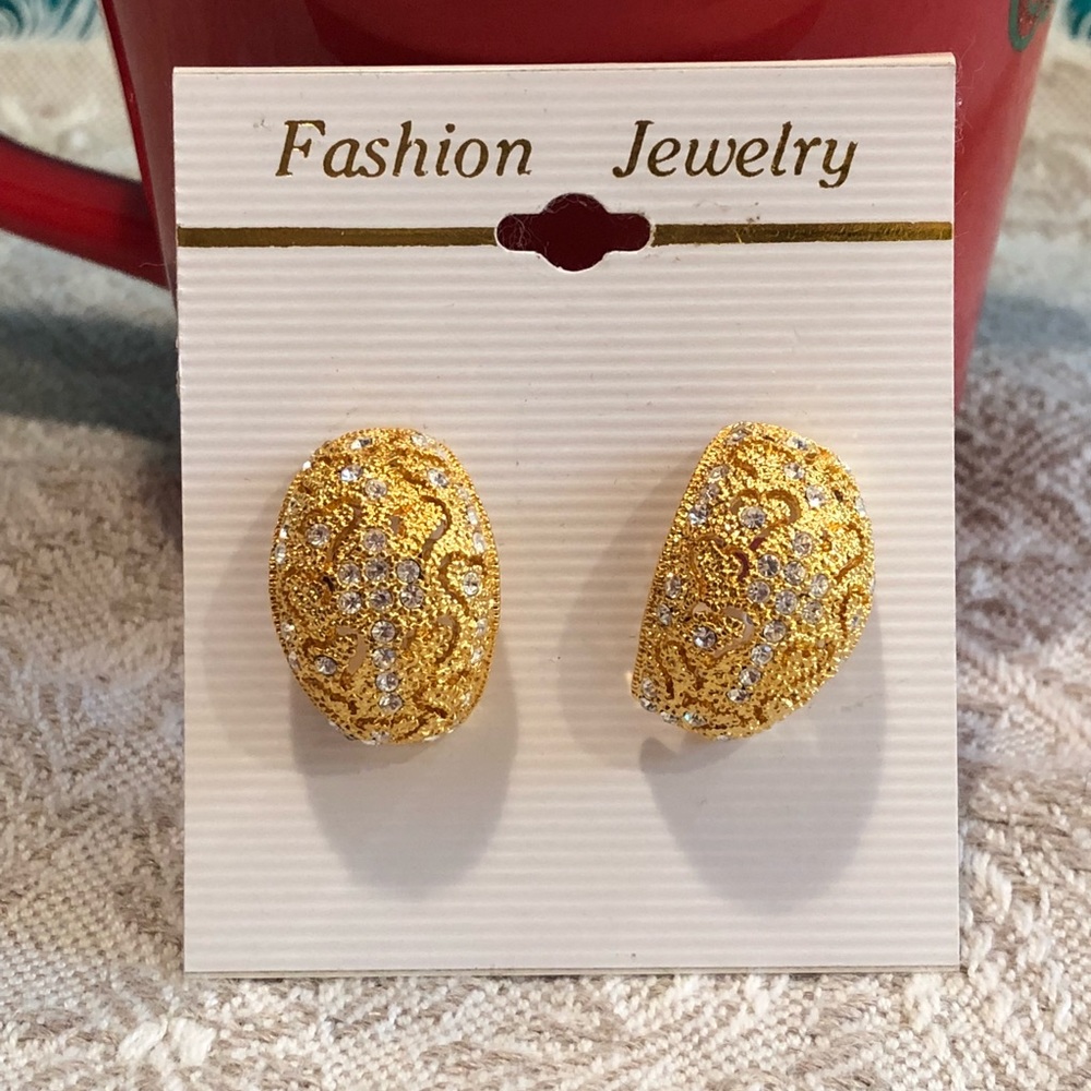 🌺 3 for $10 Earrings 🌺